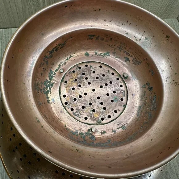 Vintage Solid Copper Colander Made in Korea w/ Brass Handles Wide Flare Patina - Picture 7 of 12
